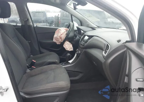 2017 Chevrolet Trax Ls z USA, uszkodzony, nr VIN KL7CJKSB3HB116293